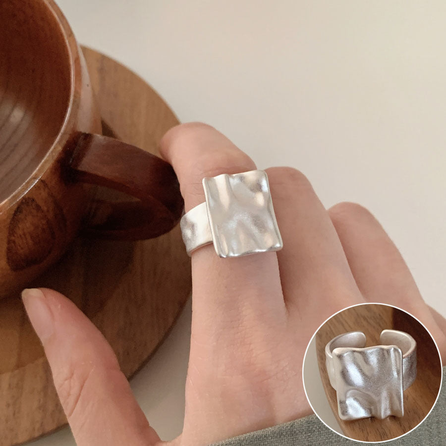 Women's Geometric Fashion Twisted Open-end Personality Hip Rings