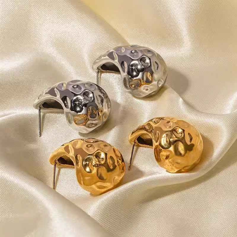 Women's Retro Aloofness Style Geometric Irregular Gold Niche Design Rings