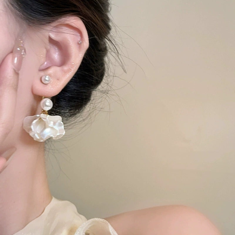 French Elegant Pearl Flower Mori Style Fairy Light Earrings