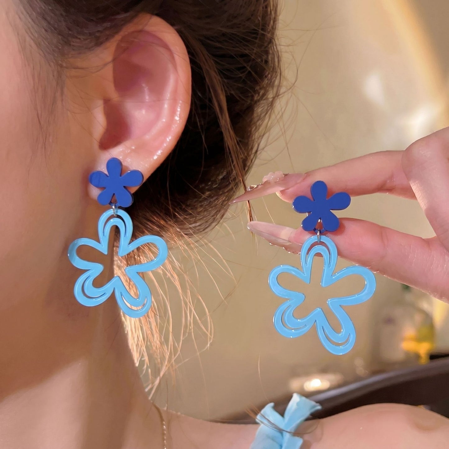 Women's Summer Cold Blue Flower For Seaside Vacation Style Niche Stud Earrings