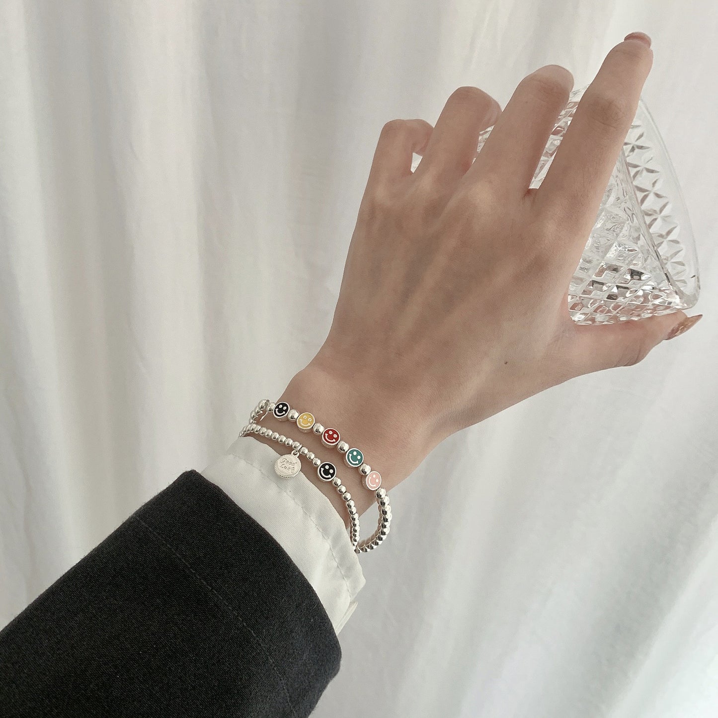 Sier Colors Smiling Face Ball Female Design High-grade Cold Style Bracelet