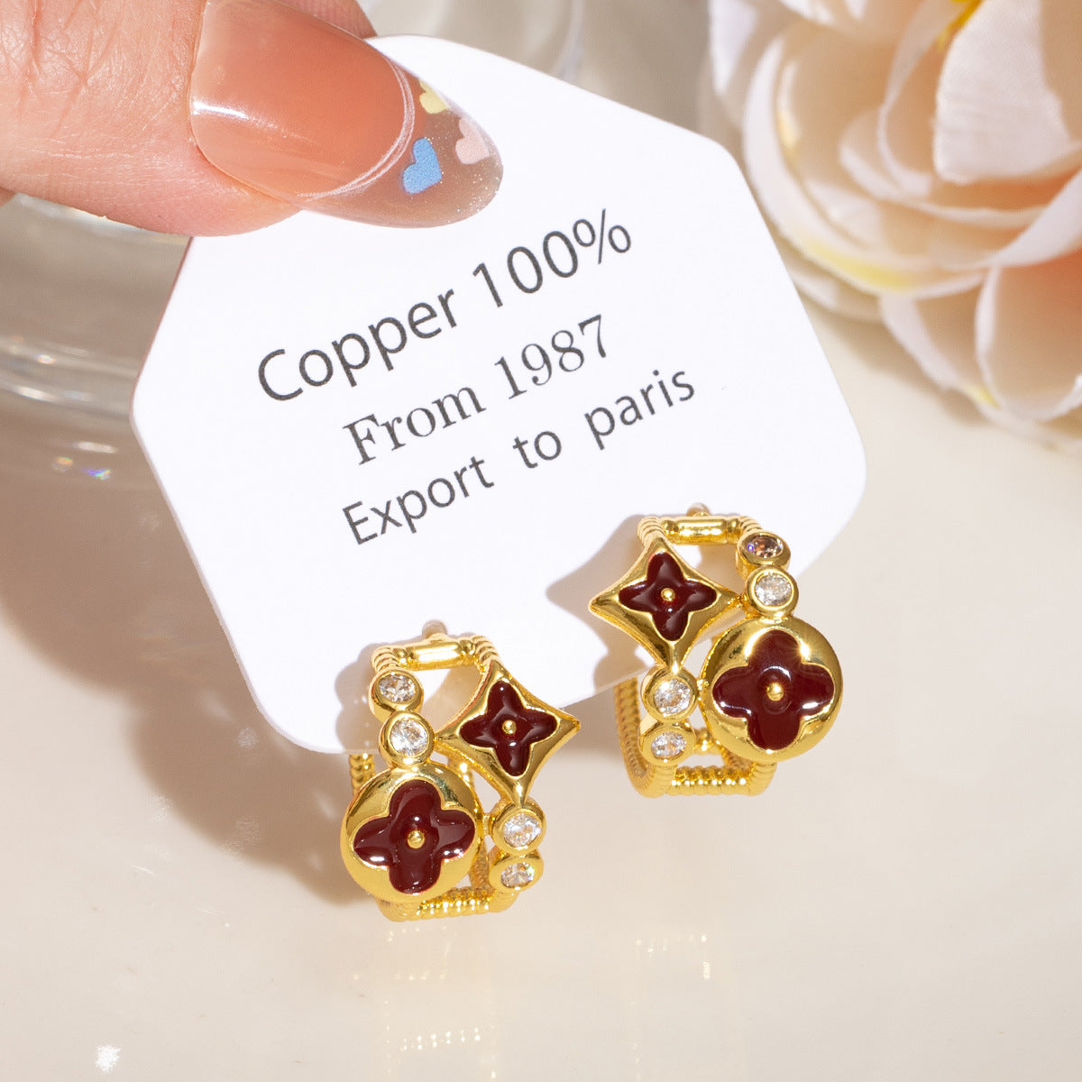 Exquisite Sweet Cutout Fritillary Plate Clover Flower Niche Earrings