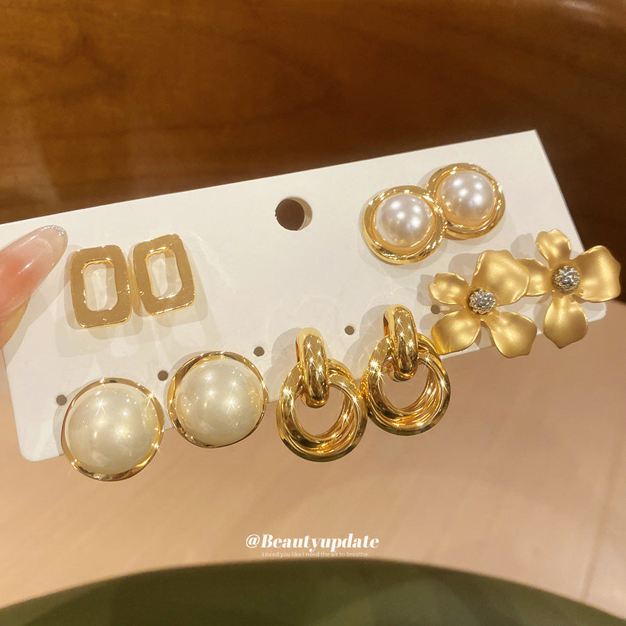 Sier Pearl Flower French Vintage Court Style Earrings