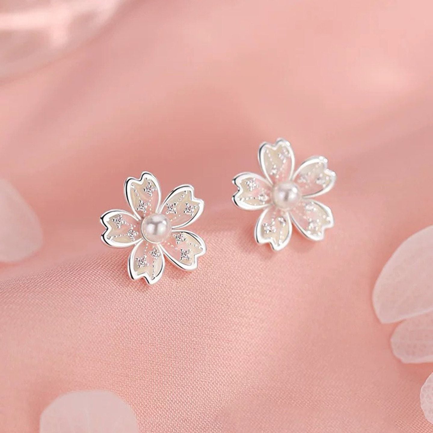 Women's Blossom Ear Cute Refreshing Design Flower Light Luxury High Stud Earrings