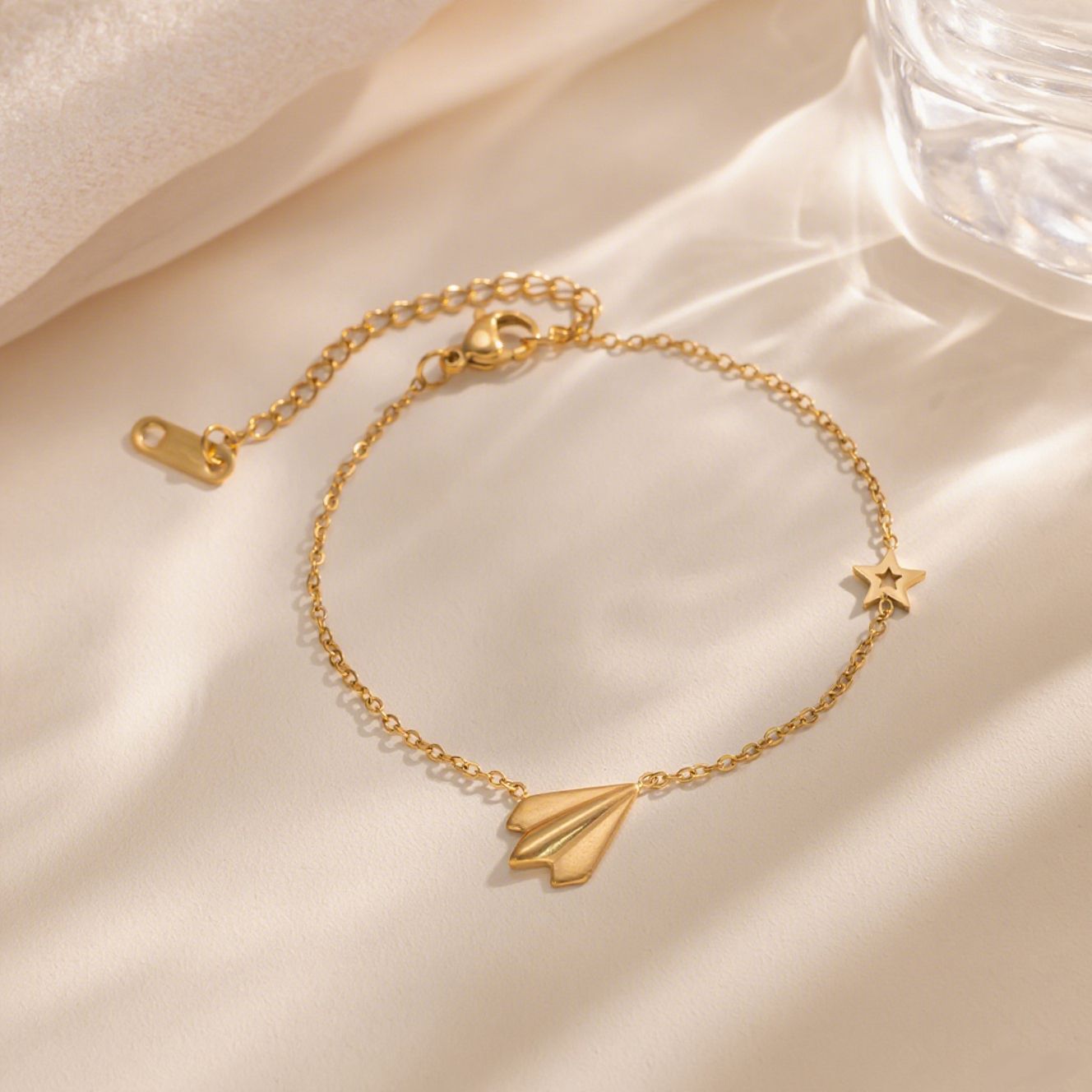 Women's Commuter Titanium Steel Light Luxury Couple Bracelets