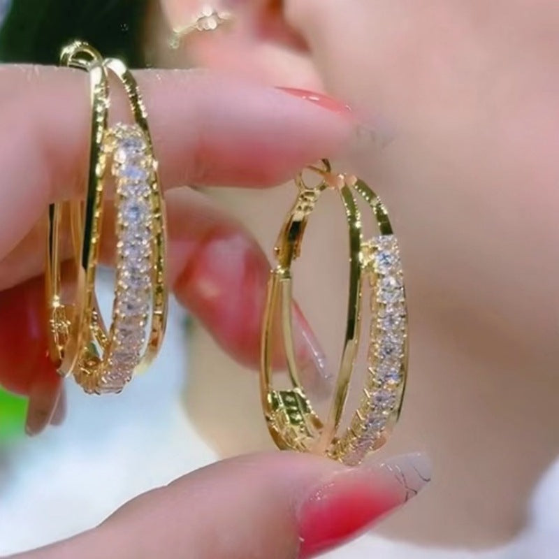 Trendy Beautiful Circle Design Light Luxury Rings