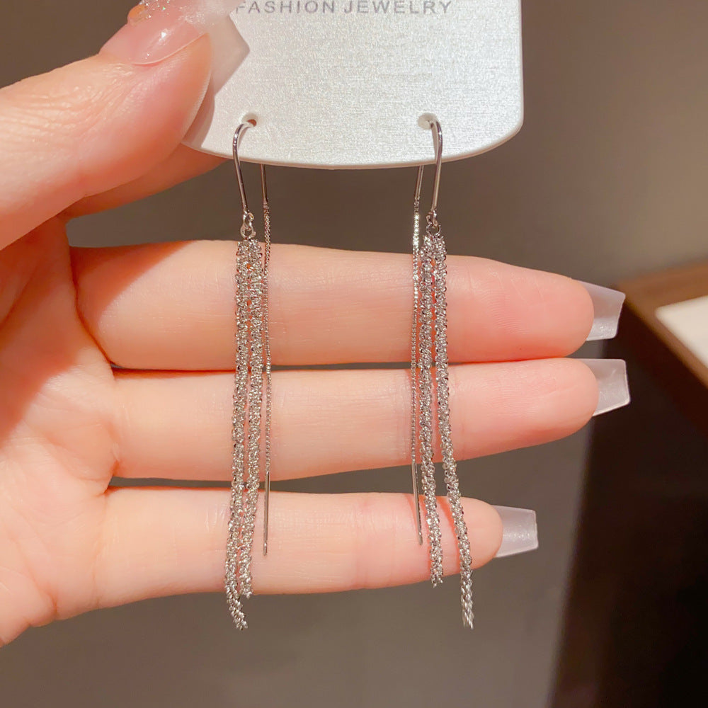 Women's Fashionable Metal Sense Long Fringed Thread Exquisite Ear Line