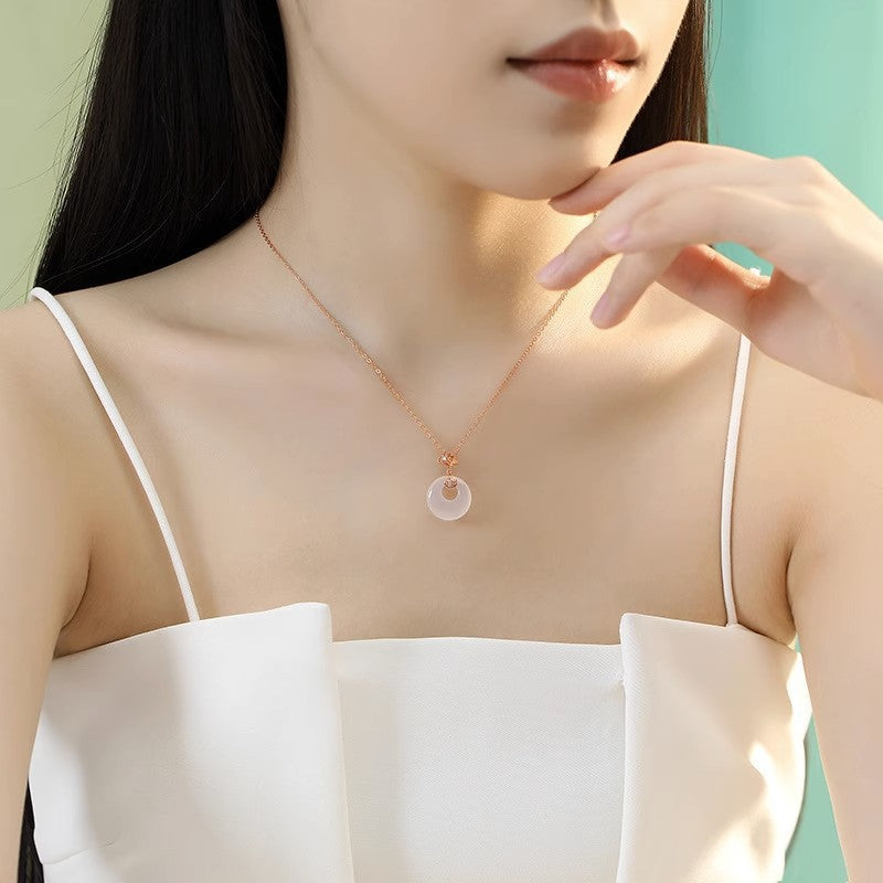 Women's Ginkgo Leaf Peace Buckle Chinese Style Fu Character Imitation Chalcedony Necklace