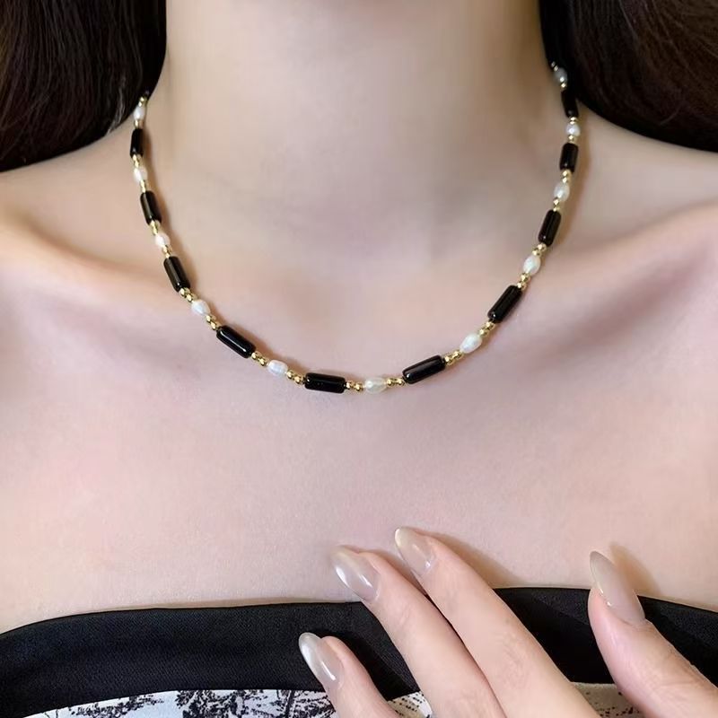 Women's Grain Imitation Pearl Long Black Crystal Light Luxury Cold Style Necklace