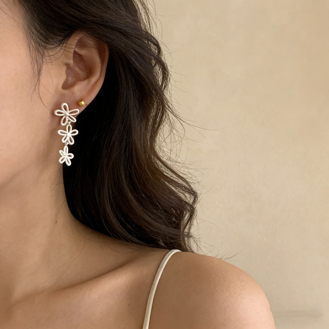 Long Tassel Hollow Flower Temperamental Minority Personality Gentle Temperament Sier Stud Earrings