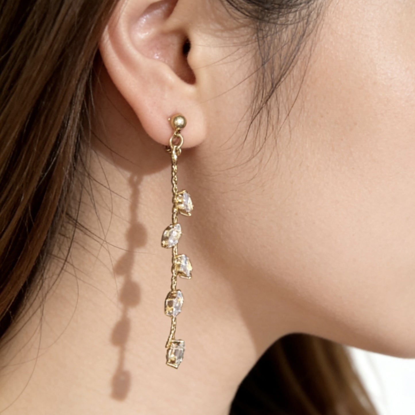 Elegant Micro Point Zircon Fresh Willow Leaf Long Ear Earrings