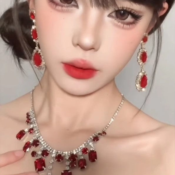 Elegant Drop Round Light Luxury Minority Necklaces