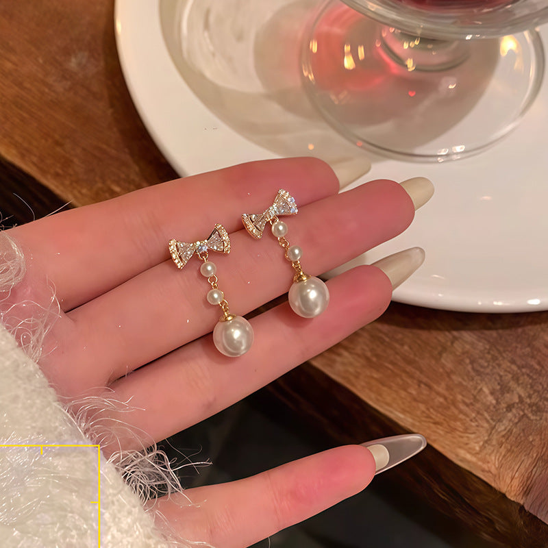 Women's Sier Needle Flower Pearl Exquisite Niche Earrings