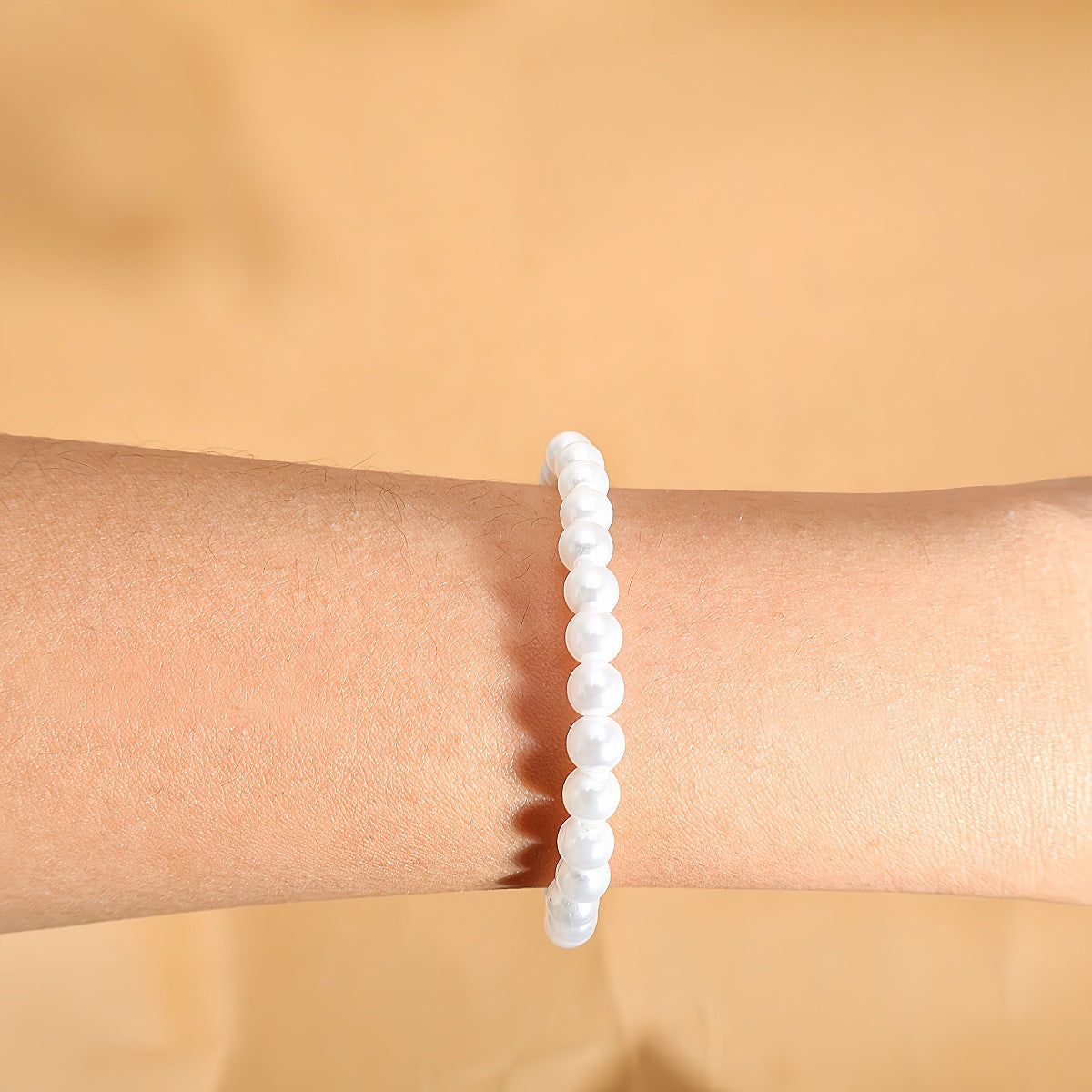 Women's Oversized Pearl Large Particle Round Imitation Elegant Banquet Bracelets