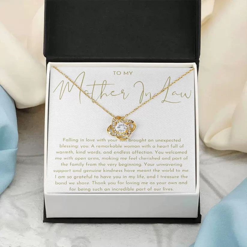 Four-leaf Clover Clavicle Chain Gift Hollow Necklace