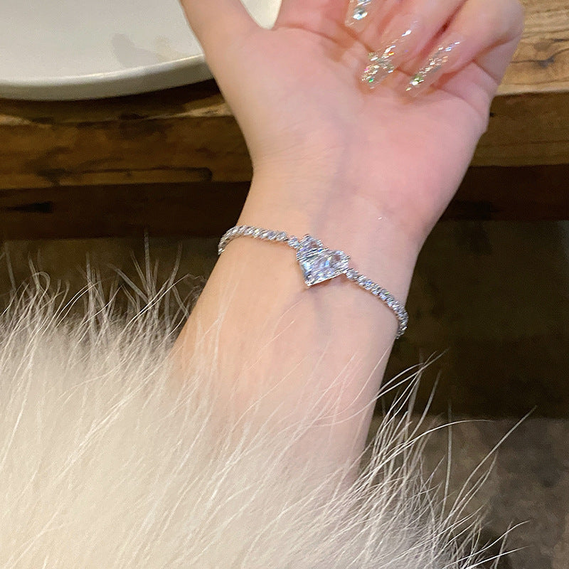 Zircon Titanium Steel Female Light Luxury Minority High-grade Pull Adjustable Bracelet