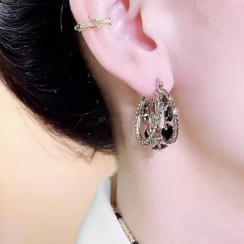 Women's Light Luxury Temperament French Clip Trendy Black Elegant Ear Buckle