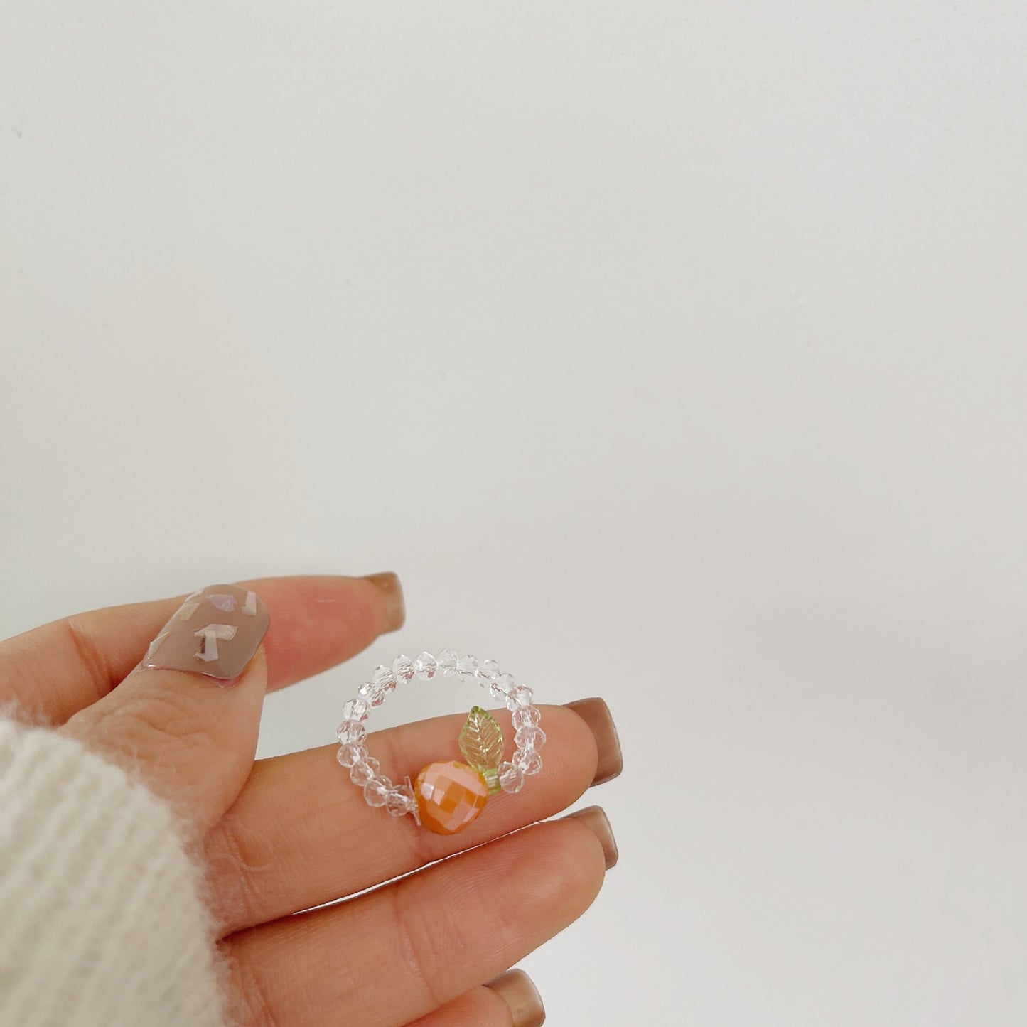 Women's Elastic Crystal Contrast Color Strawberry Cute Refreshing Bracelet
