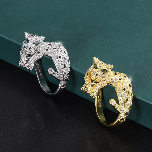 Women's Vintage Emerald Leopard White Two-color Fashion Ring