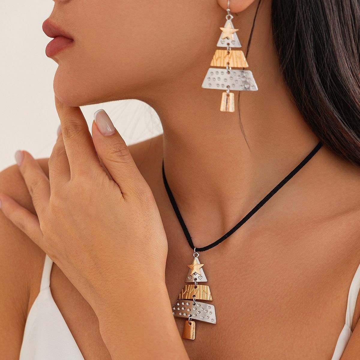 Pine Suite Wind Three-dimensional Metal Clavicle Necklaces