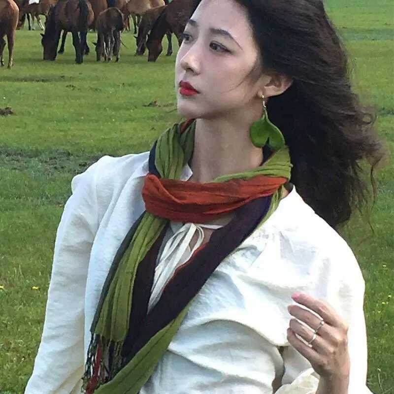 Mori Style Natural Plant Dried Fruit Female Ethnic Unique Stud Earrings