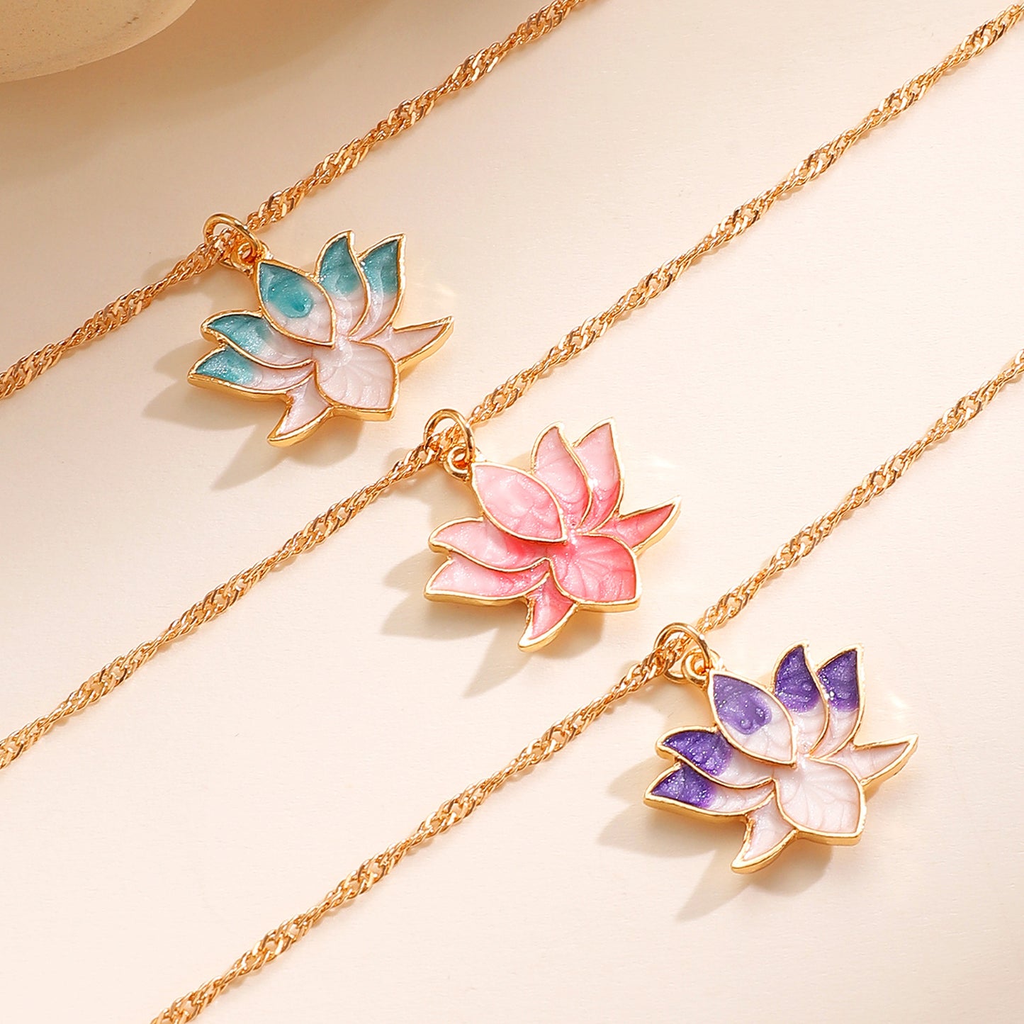 Women's Happy Pink Seedpod Light Luxury Clavicle Necklaces