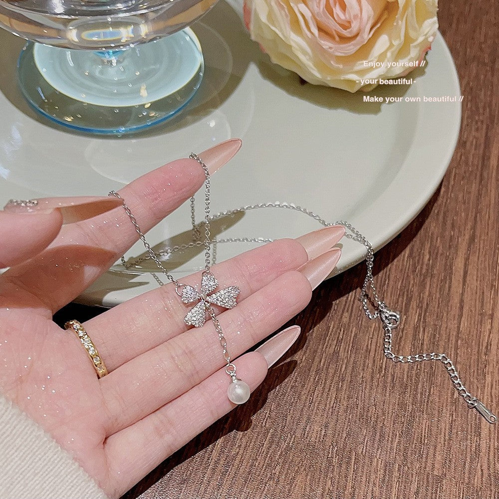 Women's Zircon Petal Summer High Sense Niche Design Clavicle Necklace