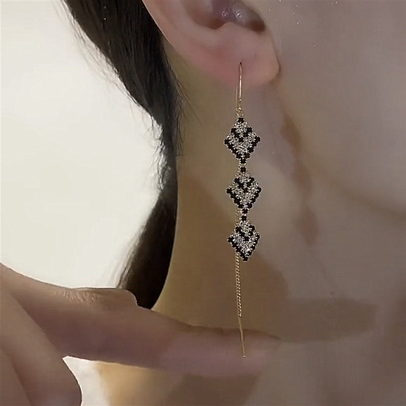 Black Rhombus Geometric Korean Style Long Ear Line