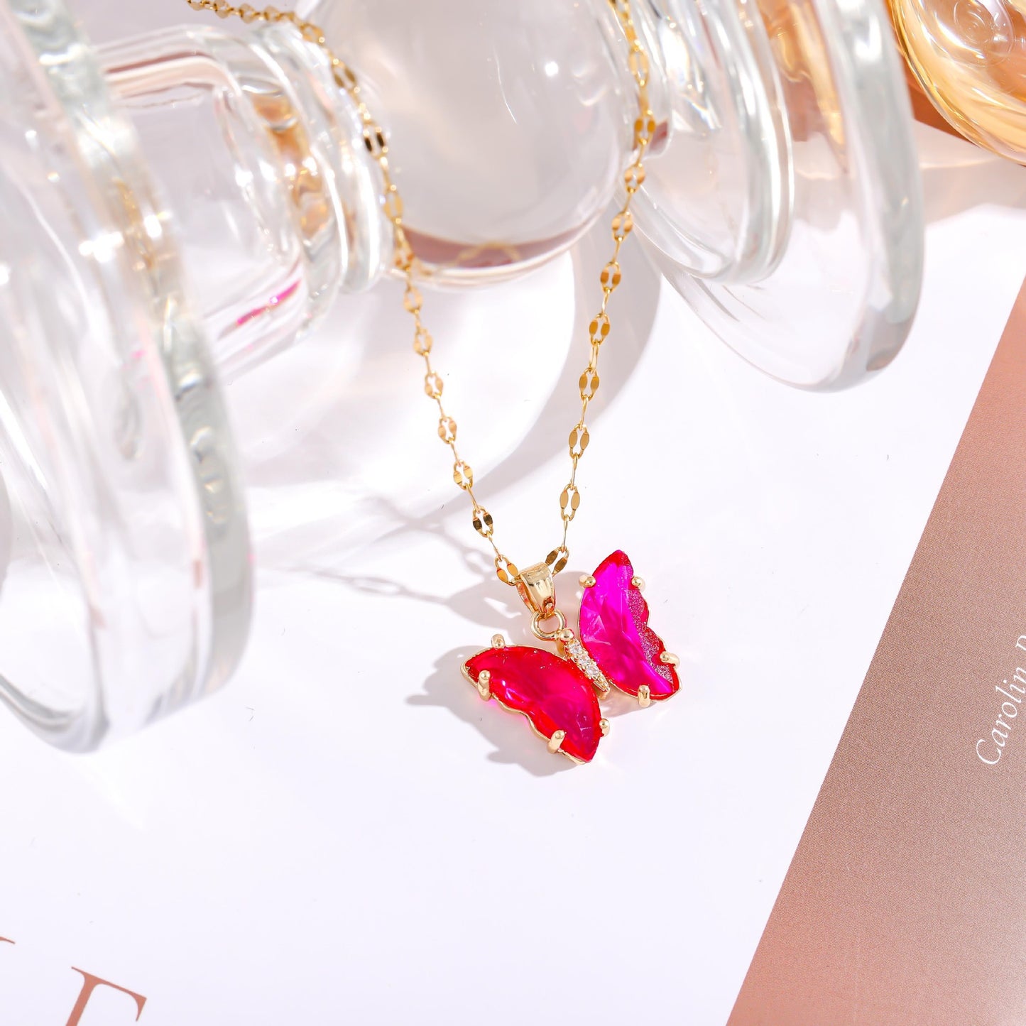 Women's Rhinestone Butterfly Short Light Luxury Crystal Necklace