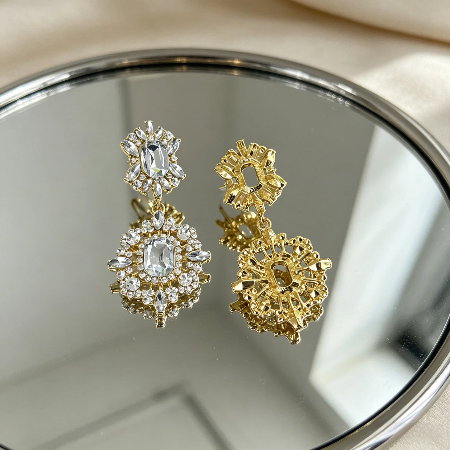 Women's Vintage Court Crystal Light Luxury High Sense Niche Earrings