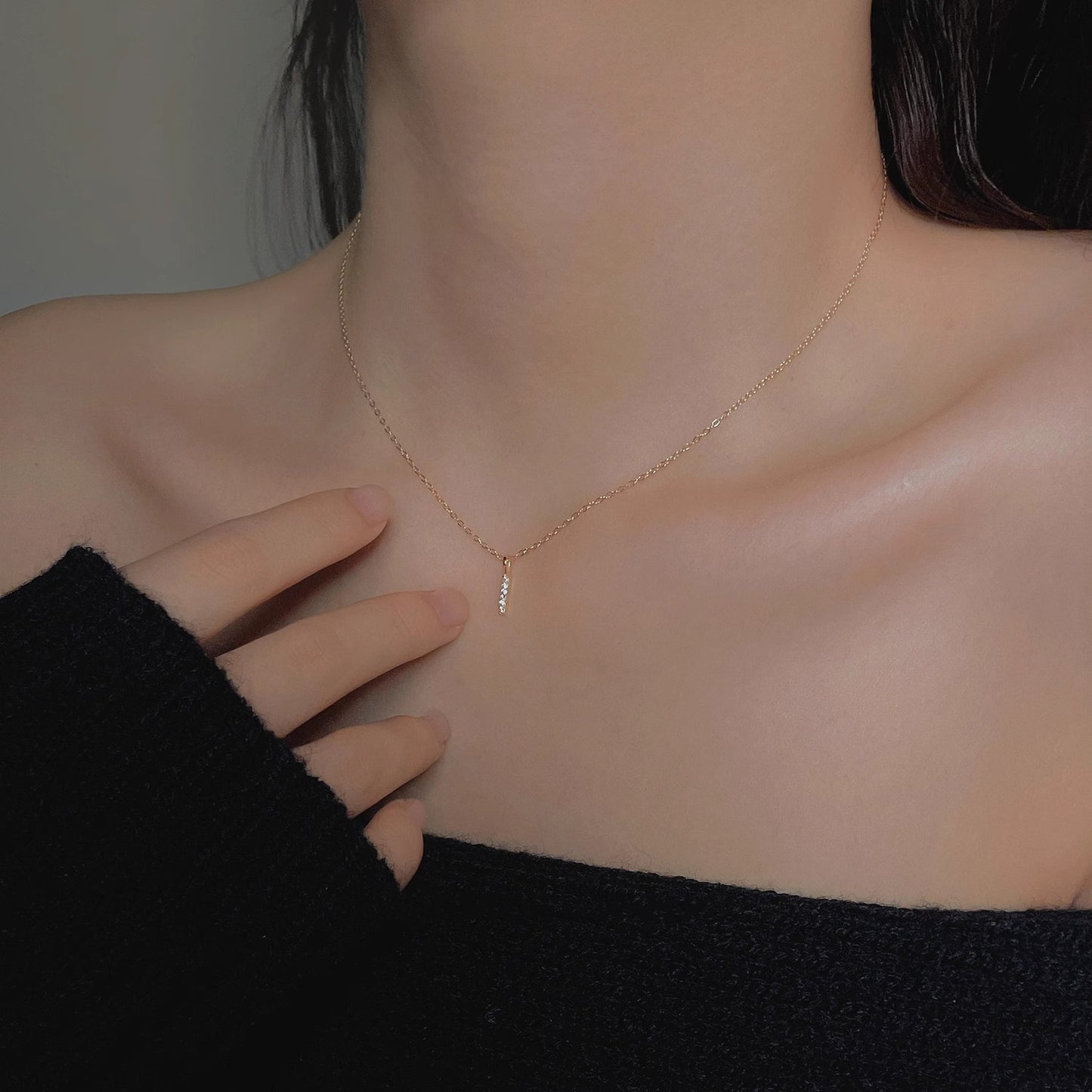 Women's Fine Simple Exquisite Clavicle Chain Niche Necklaces