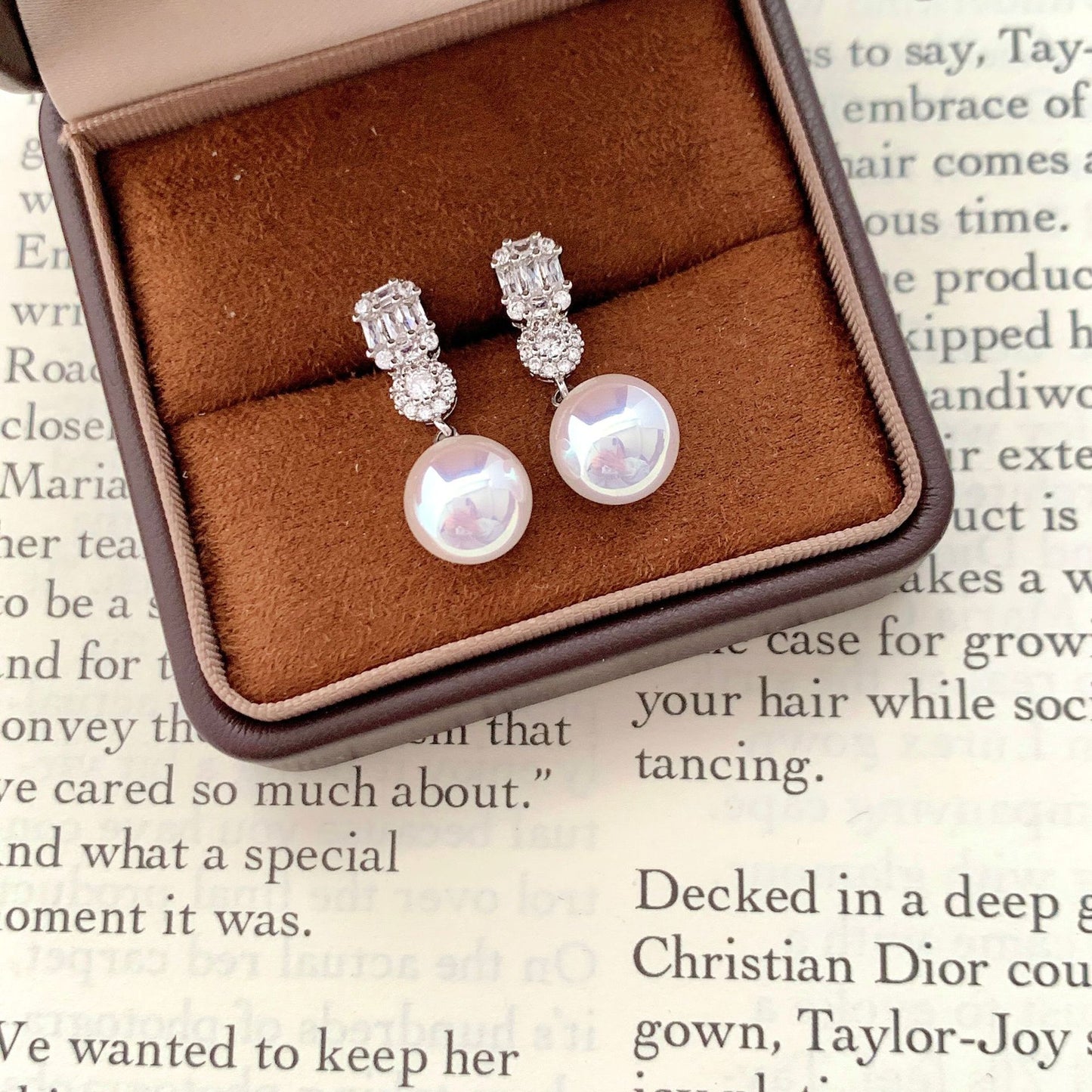 Women's Diana Colorful Pearl High-grade Light Luxury Minority Stud Earrings