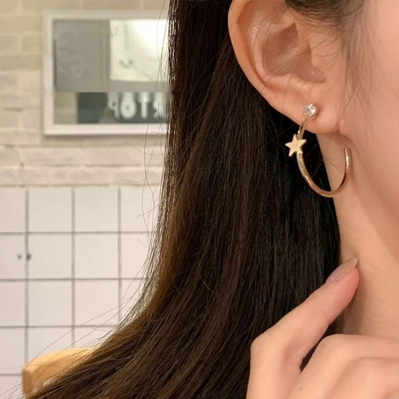 Women's Flash Single Diamond Unique Beautiful High-grade Light Stud Earrings