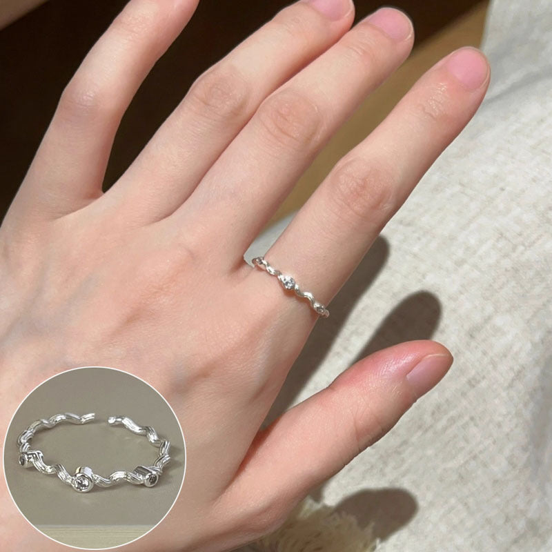Women's Geometric Fashion Twisted Open-end Personality Hip Rings