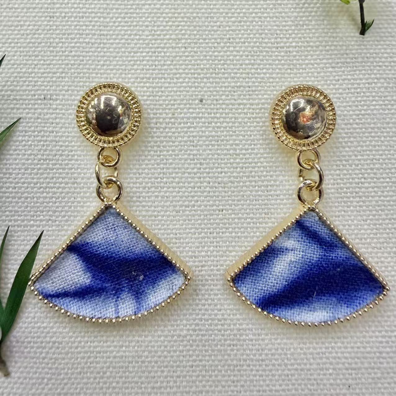 Yunnan Dali Ethnic Style Blue Dyed Stud Earrings