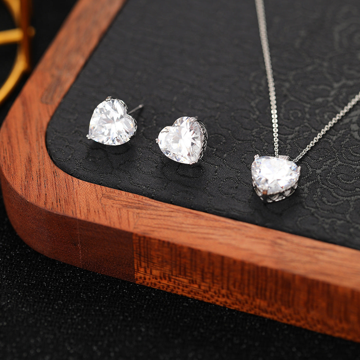 Glamorous Comfortable Two-piece Affordable Luxury Fashion Jewelry Set