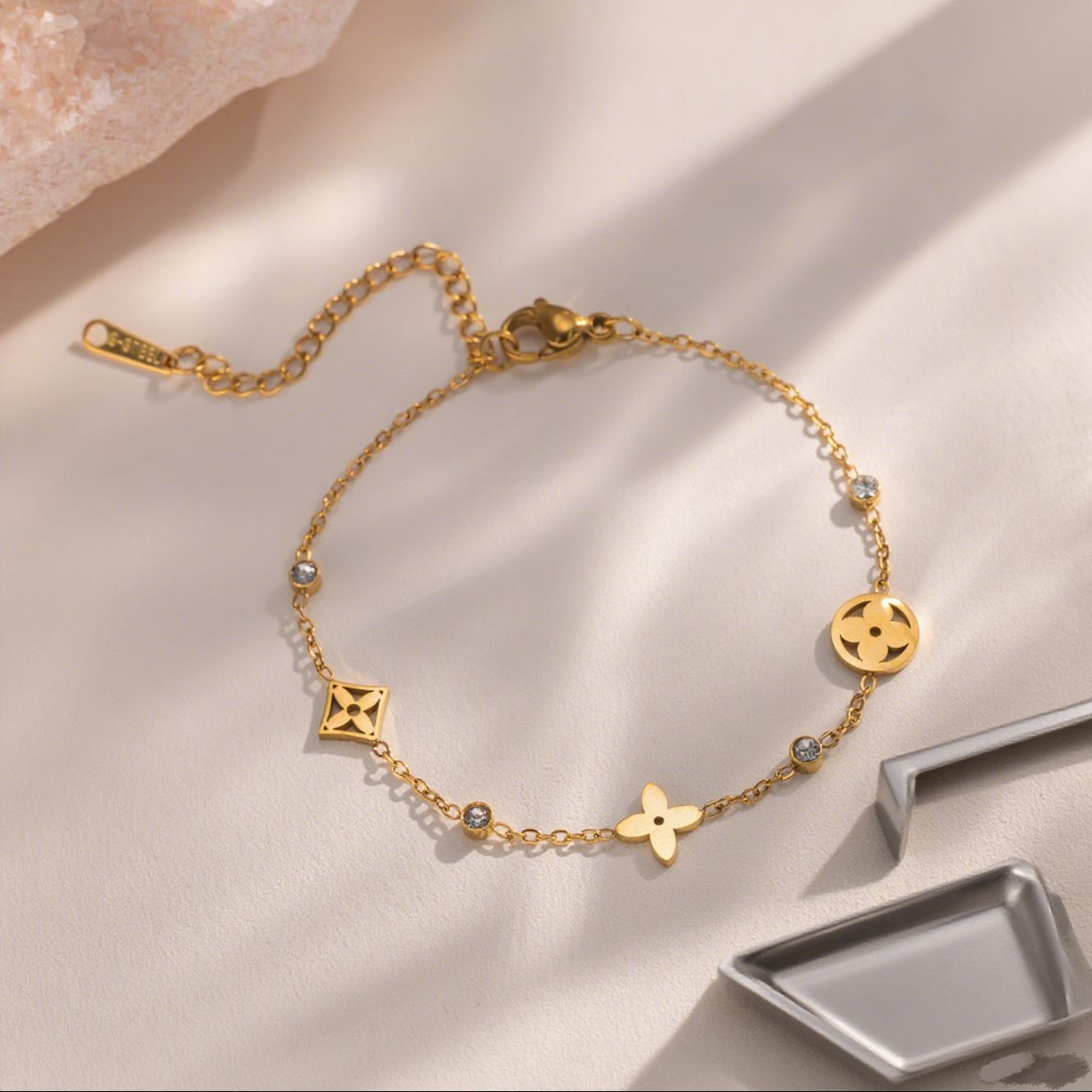 Women's Commuter Titanium Steel Light Luxury Couple Bracelets