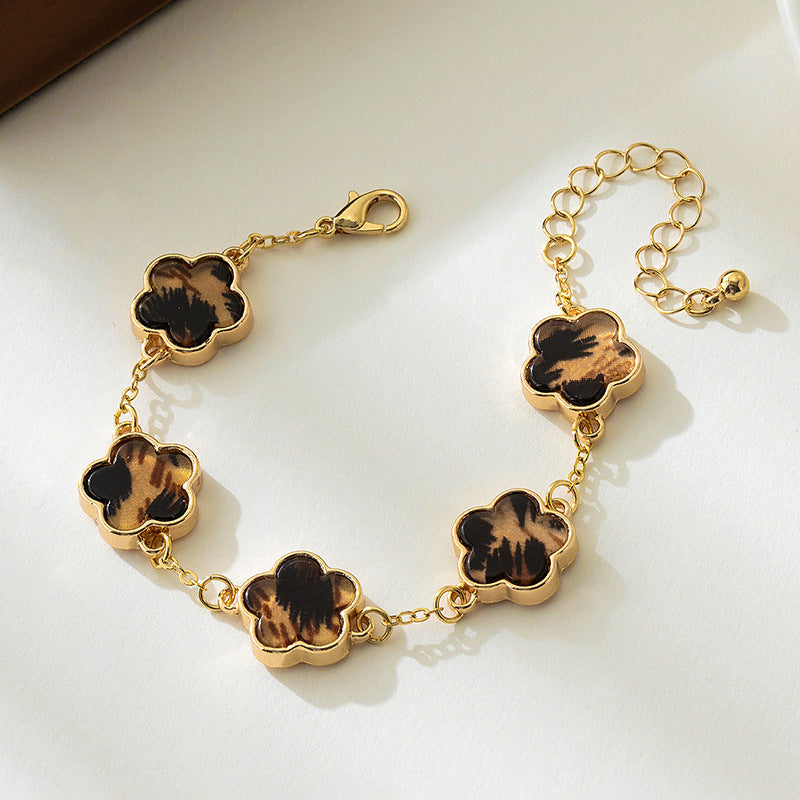 Fashion Elegant Lucky Five Petal Flower Female Bracelet