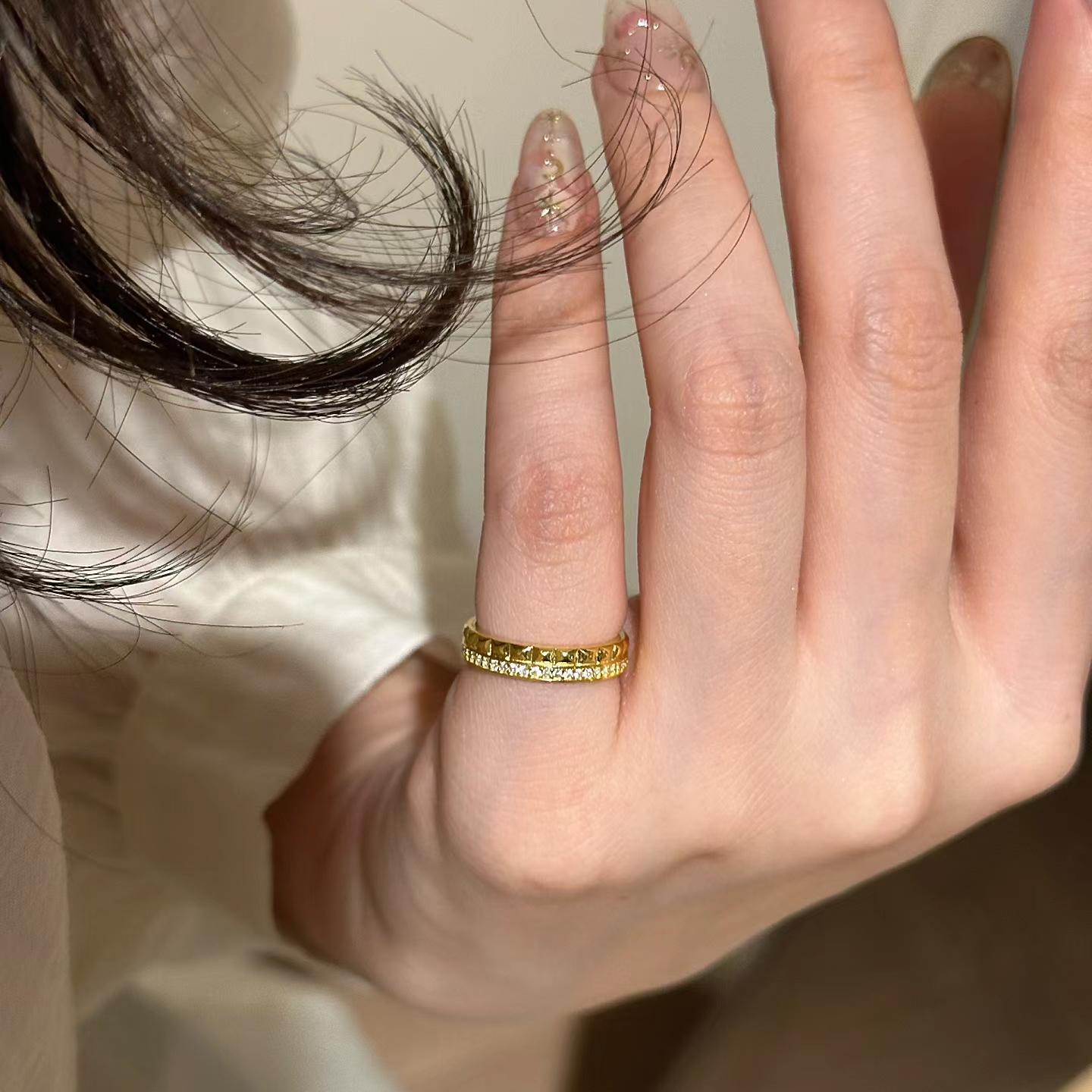 Diamond Plaid Little Finger Half Plain Gold Rings