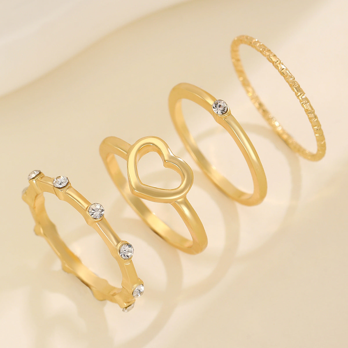 Women's Knuckle Suit Sets Love Heart-shaped Design Rings