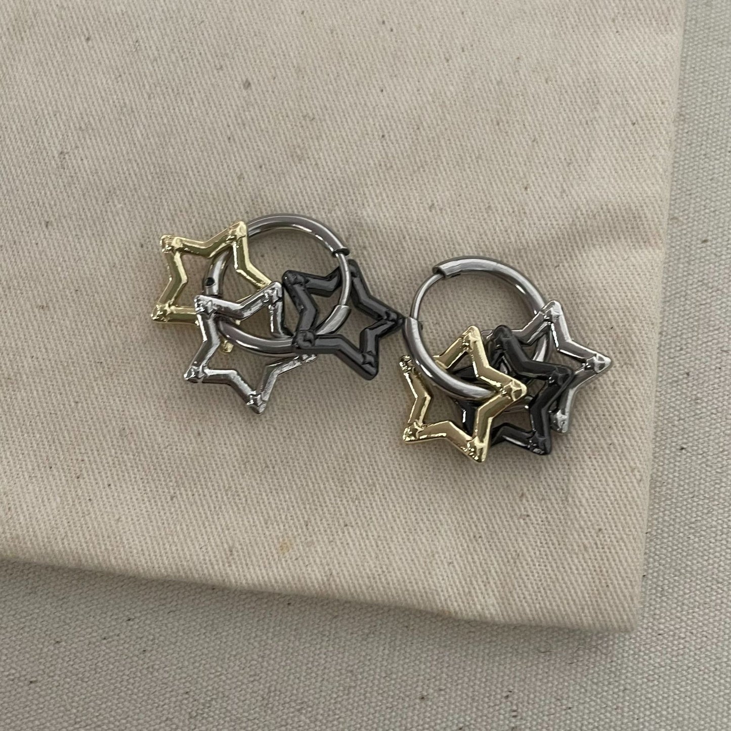 Three-color Five-pointed Star Ear Clip Retro Earrings