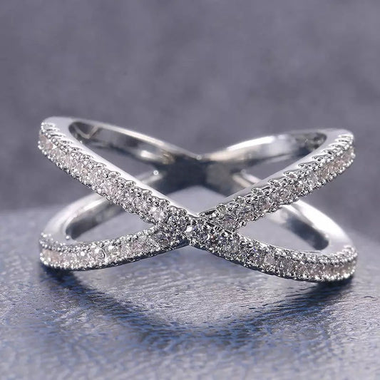 Comfortable Women's Fashion Simple Zircon Creative Ring