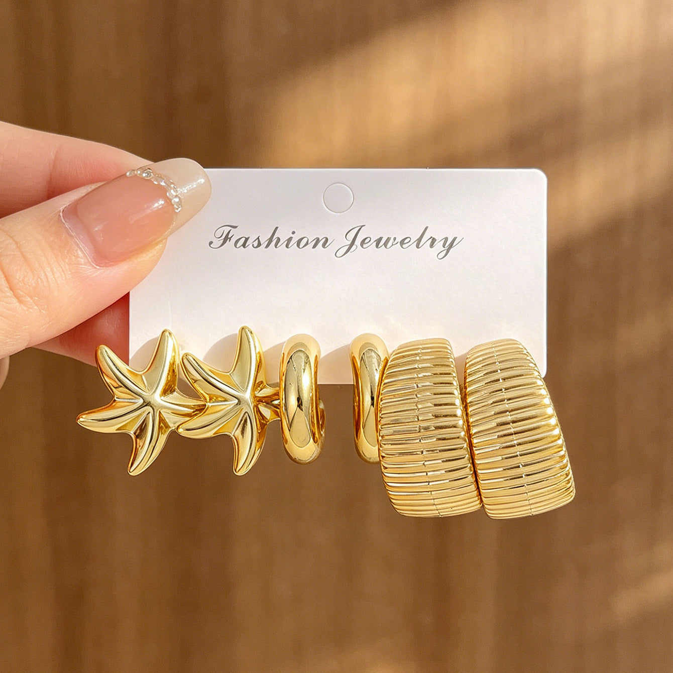 Women's Gold Geometric Fashionable High Sense Combination Earrings
