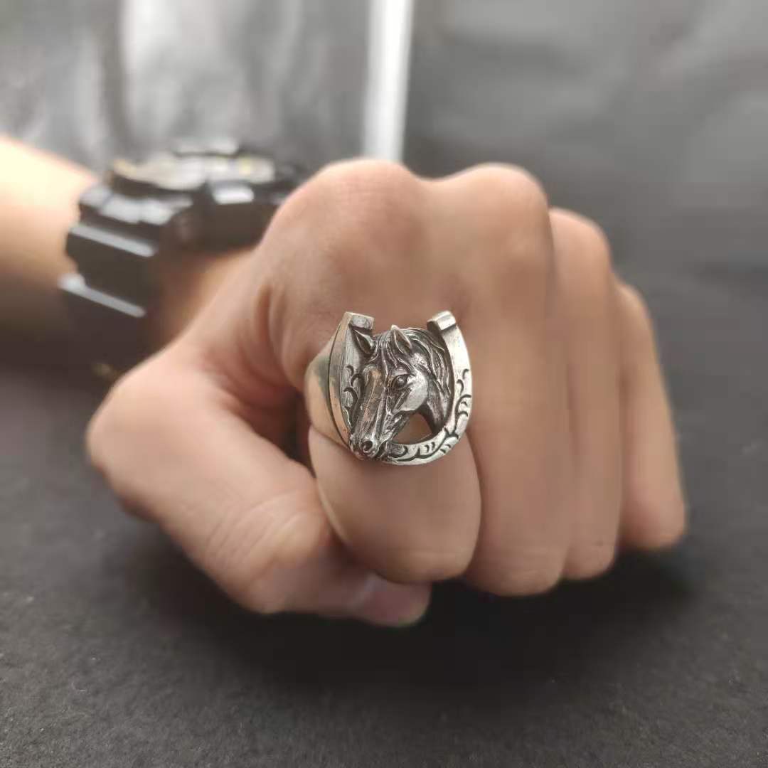 Women's & Men's Sier Horseshoe Horse Head Zodiac Personality Retro Ring