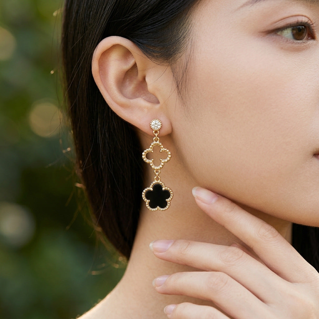 Literary Minimalist Design Classic Lucky Four-leaf Clover Parthenocissus Grass Diamond Earrings