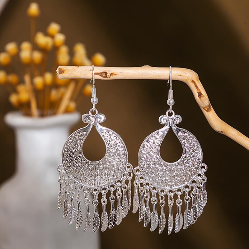 Miao Sier Personality Hollow Out Leaf-shaped Fashion Earrings
