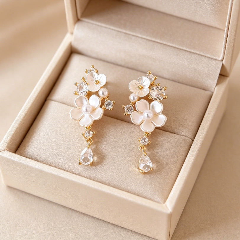 Temperament Inlaid Zircon Delicate Pearl High-grade Light Luxury Korean Style Stud Earrings