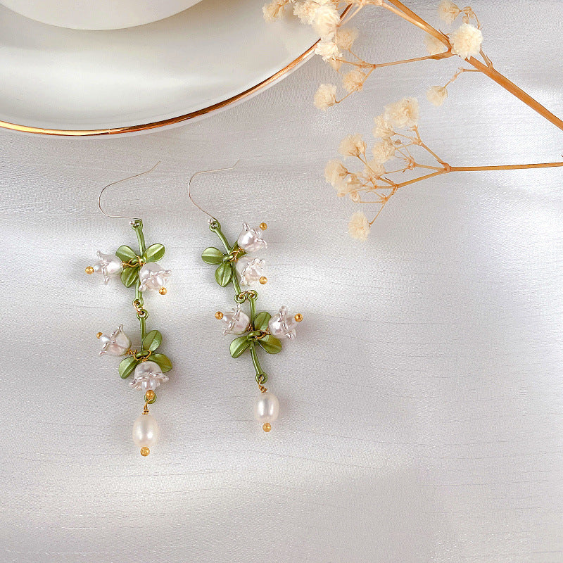 Women's Mori Style Lily Grass Pearl Sier Pin Earrings