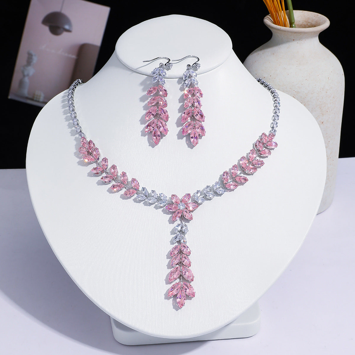 Fashion Trend Zircon Green Butterfly Tassel Necklace