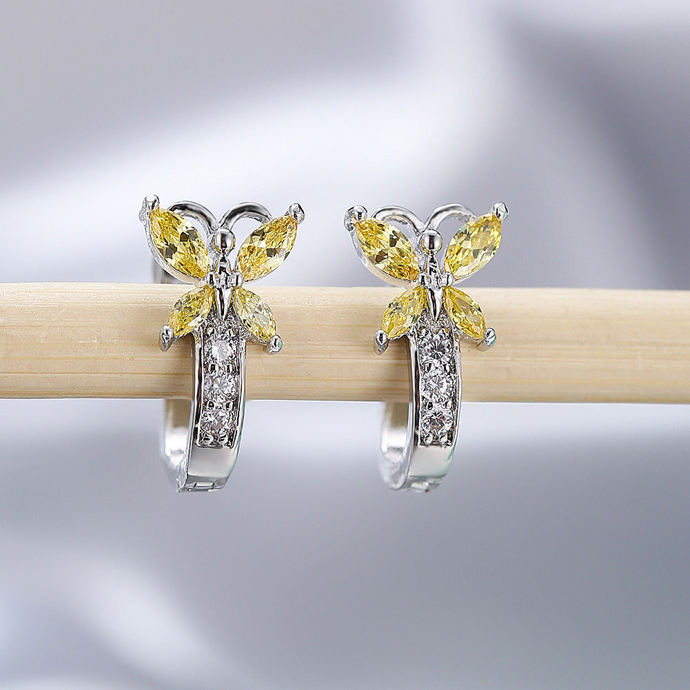 Women's Vintage Pastoral Style Edge Inlaid Zircon Small Butterfly Clip Earrings
